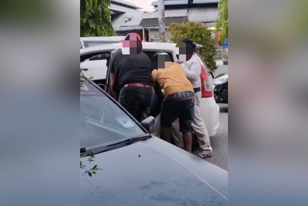 Polis memburu beberapa individu disyaki terlibat dalam kes melarikan seorang lelaki di hadapan sebuah hotel di Shahab Perdana, di sini pada Isnin.