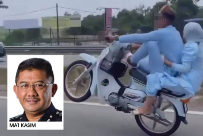 Tangkap layar video yang tular di media sosial menunjukkan aksi seorang penunggang motosikal melakukan aksi 'wheelie' yang dipercayai berlaku di Kota Bharu, Kelantan.