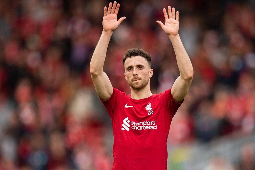 Jota menyumbat gol kemenangan ketika membantu Liverpool menewaskan Spurs 4-3 pada Isnin. - Foto: EPA