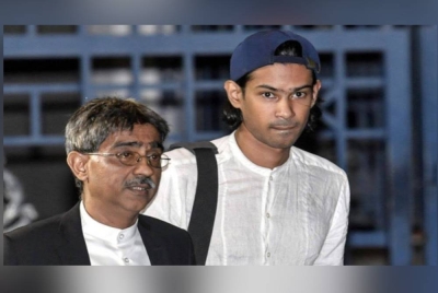 Mohamed Haniff (kiri) dan Muhammed Yusoff Rawther - Foto Bernama