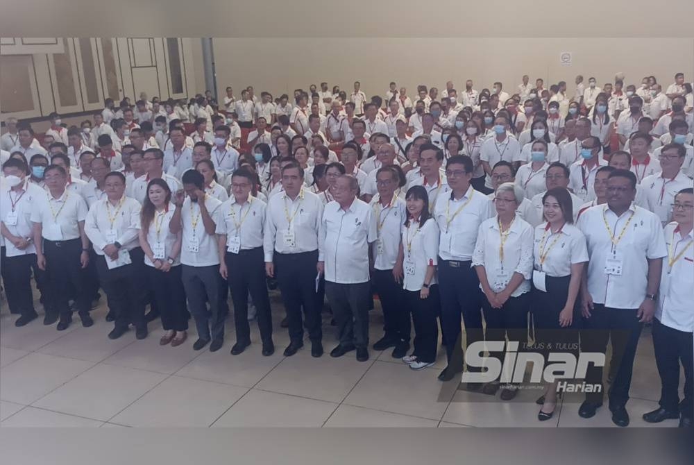 Kepimpinan DAP hadir Konvensyen Tahunan DAP Johor di Muar pada Ahad.