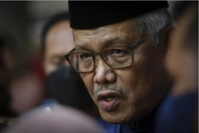 Hamzah Zainuddin. - Foto Bernama