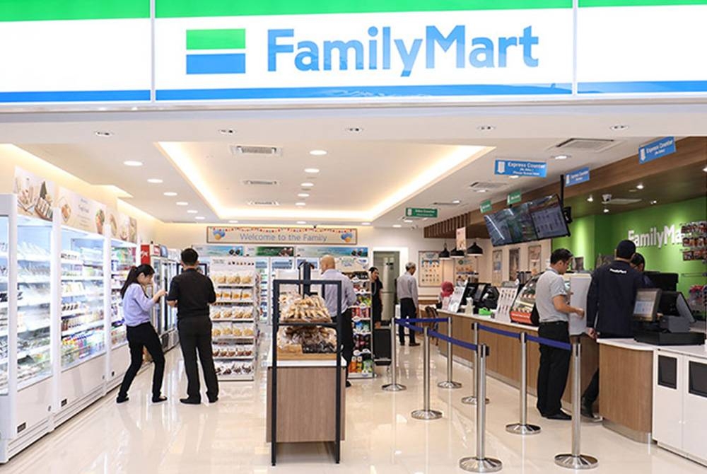 FamilyMart Malaysia telah menghentikan penjualan minuman alkohol di semua 360 kedainya.