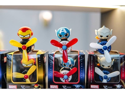 Tiga watak [VANZO x Marvel Car Vent Perfume] adalah Iron Man (Black Code), Captain America (Secret Musk), Thor (English Pear & Freesia).