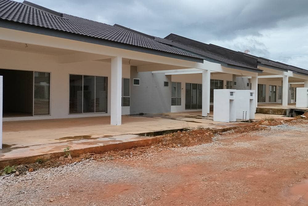 Antara projek perumahan sakit yang disenaraikan Kementerian Pembangunan Kerajaan Tempatan.