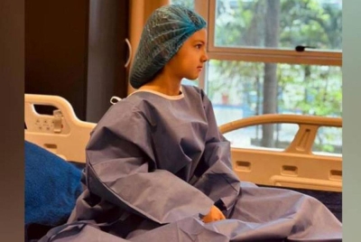 Aaisyah Dhia Rana, dalam keadaan stabil selepas menjalani pembedahan gigi dipanggil Supernumerary Mesiodens Tooth pada Sabtu. - Foto Awani