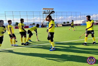 Keadaan cuaca antara cabaran yang perlu dihadapi skuad hoki remaja negara di Oman.