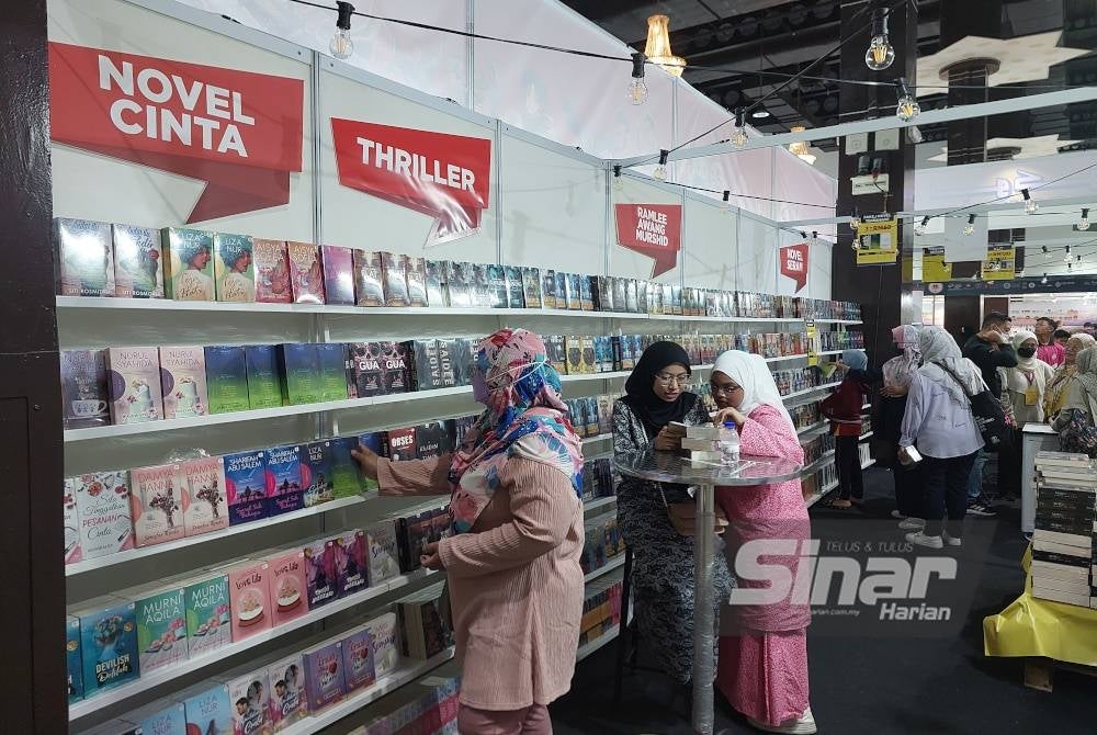 Pesta Buku Antarabangsa Kuala Lumpur (PBAKL) kali ke-40 di Pusat Dagangan Dunia Kuala Lumpur (WTCKL) pada Jumaat.