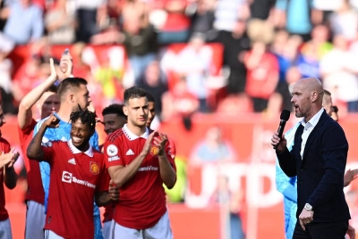 Ten Hag (kanan) mahu para pemain memberikan segala kudrat untuk membantu United memburu trofi Piala FA menentang City awal bulan depan. Foto AFP