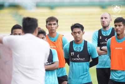KDA FC giat menjalani latihan rapi sebagai persediaan menghadapi aksi Liga Super ke-13 bertemu Sabah FC di Stadium Darul Aman pada malam Jumaat. - Foto KDA FC