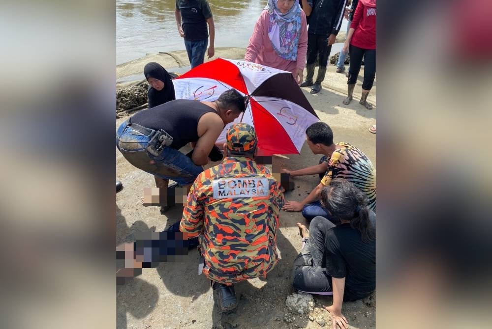 Dua kanak-kanak perempuan meninggal dunia selepas lemas ketika mandi di Sungai Sepang Kechil, Sepang pada Ahad. - Foto Bomba Selangor