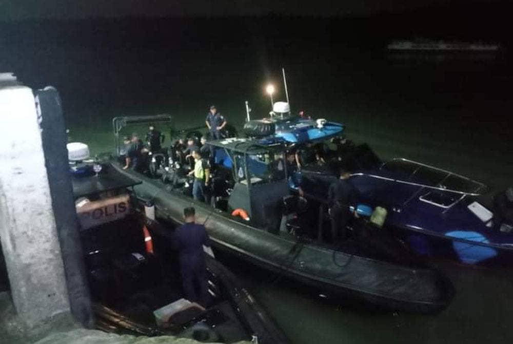 Operasi turut disertai anggota Polis Marin Pelabuhan Klang dan Balai Polis Pulau Ketam.