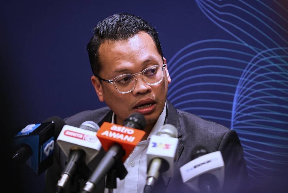 Nik Nazmi - Foto Bernama