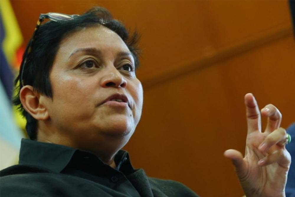 Azalina - Foto Bernama