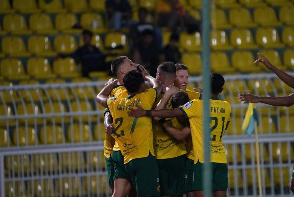 Ketiadaan Nafuzi tidak menjejaskan rentak KDA FC untuk meneruskan momentum kemenangan menewaskan Perak FC 3-0. - Foto KDA FC