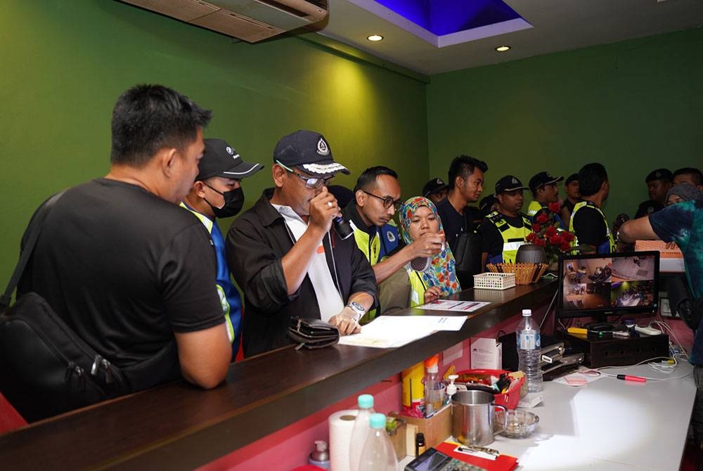 Pemeriksaan ke atas sebuah hotel dalam operasi bersepadu yang dijalankan pada Rabu.