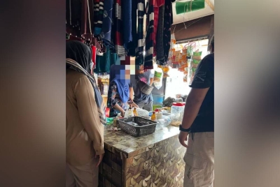 Mangsa diselamatkan menerusi operasi yang dijalankan di sebuah premis perniagaan runcit di Kampung Datuk Abu Bakar Baginda di sini pada Selasa.