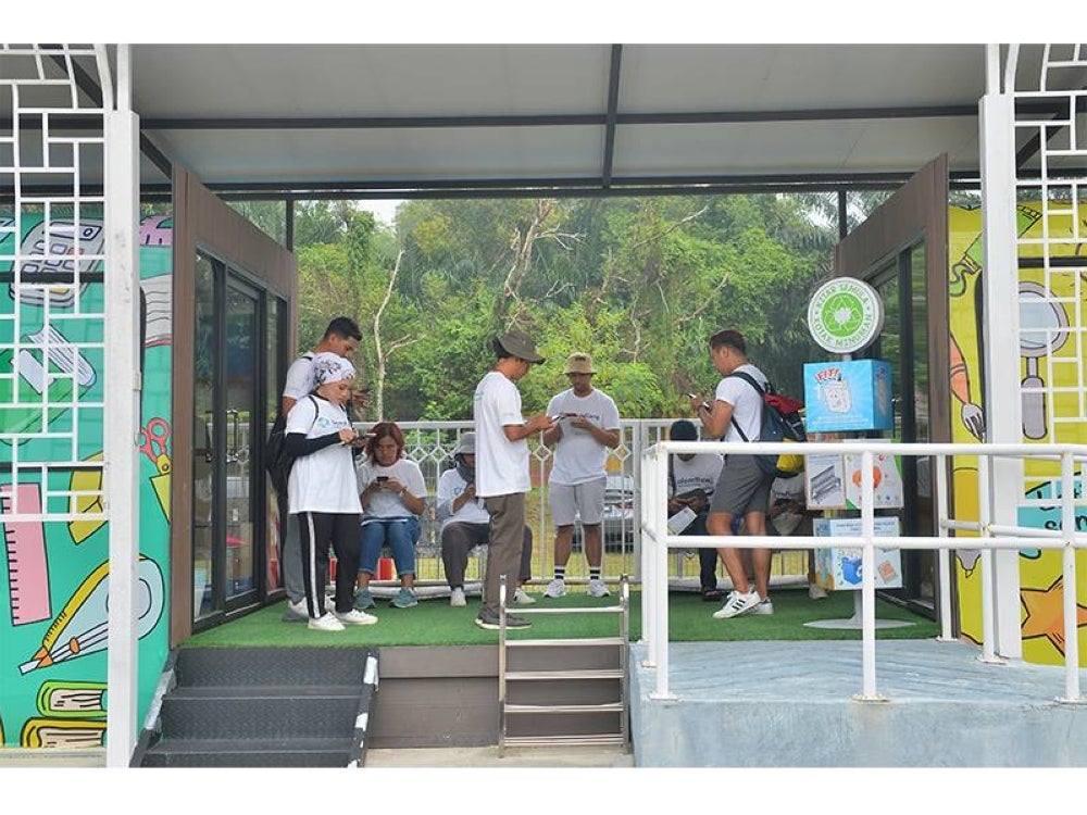 Aktiviti yang dilakukan para peserta di stesen 3R on Wheels.