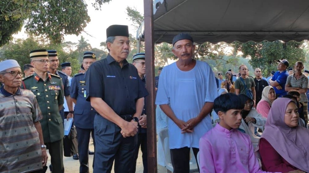 Mohamad antara pemimpin yang hadir memberi penghormatan terakhir.