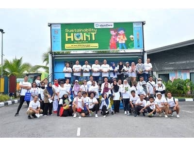 Para peserta bergambar sebelum memulakan acara.