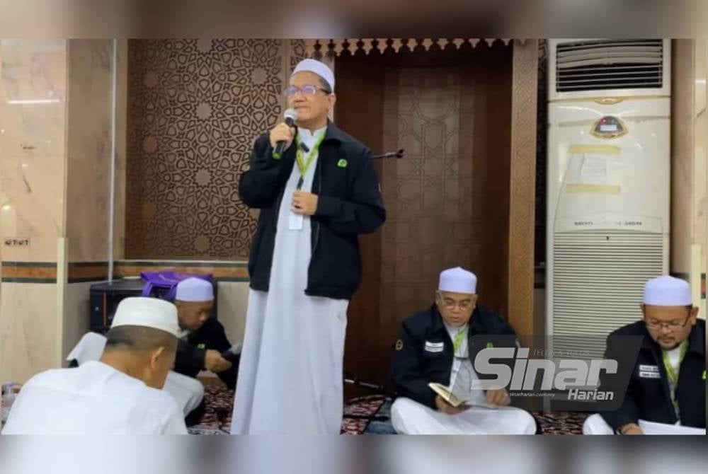 Shahrin sewaktu berucap pada Program Arafah #QuranHour yang berlangsung di Makkah.