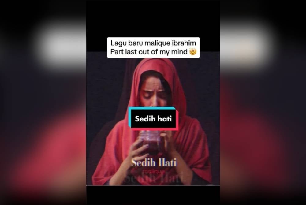 Judul lagu Sedih Hati diambil daripada bait lirik dalam lagu Ratapan Anak nyanyian Mona Fandey pada tahun 1987.