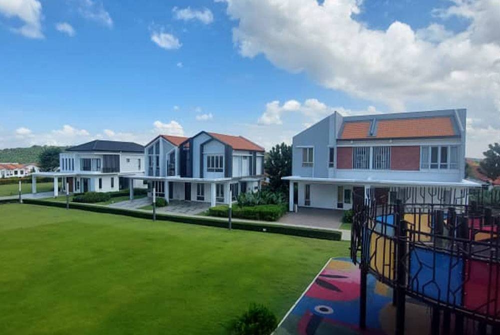 Tinjauan dari luar rumah