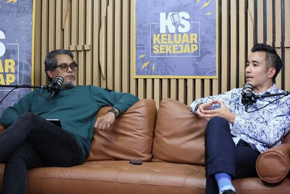 Khairy dan Shahril dalam siaran podcast Keluar Sekejap pada Jumaat.