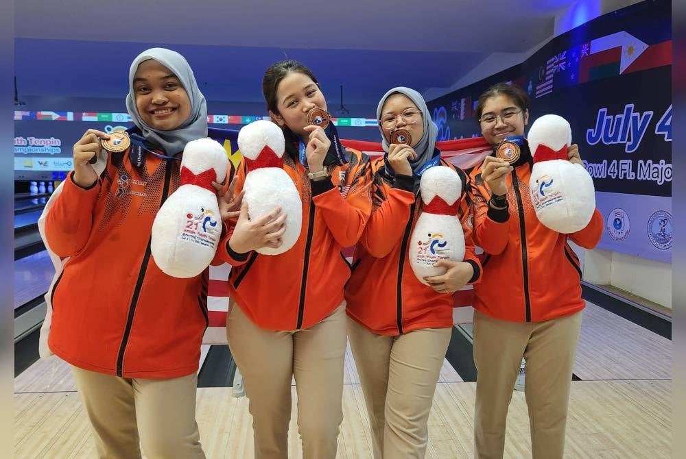 Adelia Nur, Nur Hazirah, Anis Hannani dan Nurul Anis Nabila.