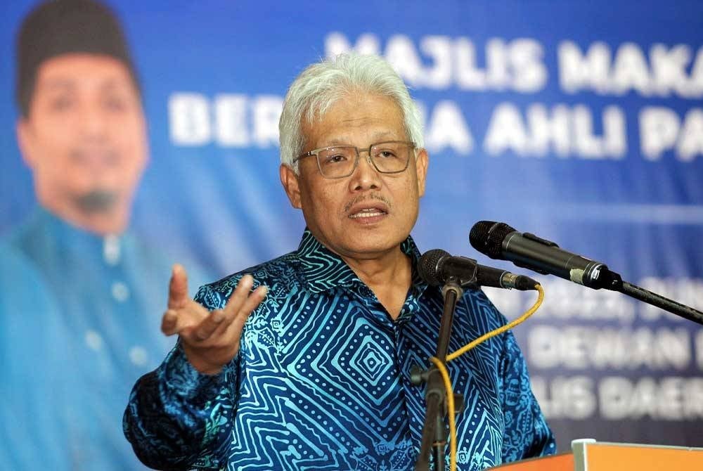 Hamzah ketika berucap dalam majlis Makan Malam bersama Ahli Parlimen Larut di Dewan Permai Majlis Daerah Selama pada Jumaat.