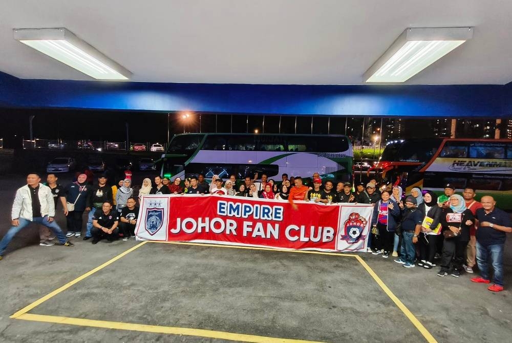 Sebahagian ahli JFC di Stadium Tan Sri Dato' Haji Hassan Yunos, Larkin baru-baru ini. Foto Facebook JFC