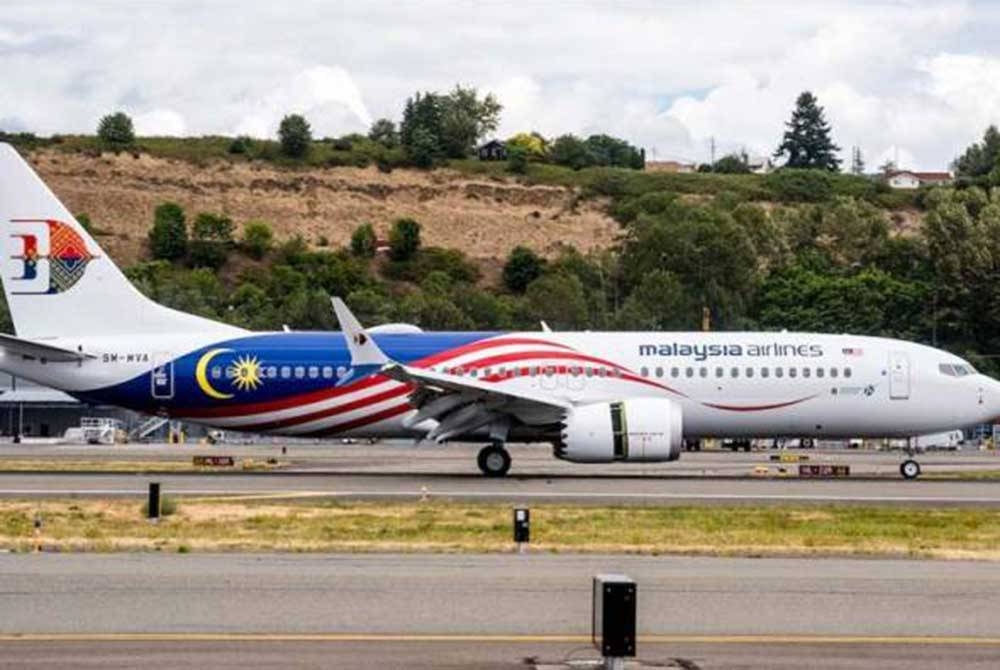 MAB akan mula menerima penghantaran pesawat Boeing 737-8 baharu pertamanya bulan depan. - Gambar ihsan Malaysia Airlines