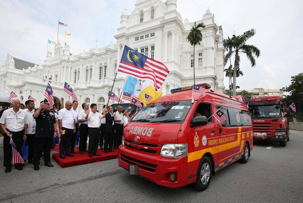 Kon Yeow melancarkan Bulan Kebangsaan dan Kibar Jalur Gemilang Peringkat Negeri Pulau Pinang 2023 pada Jumaat.