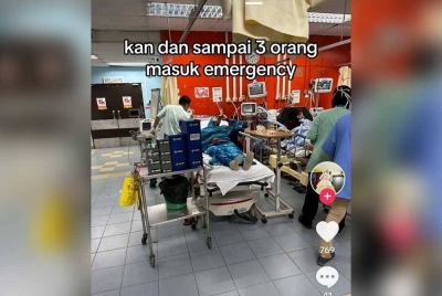 Ibu dan adik Hidayah menerima rawatan di hospital gara-gara memakan madu yang dibeli di dalam talian.