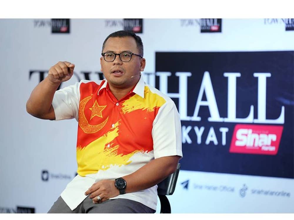 Amirudin menjawab soalan yang dikemukakan penonton pada Program Town Hall Rakyat yang disiarkan di semua platform digital Sinar Harian pada Isnin.
