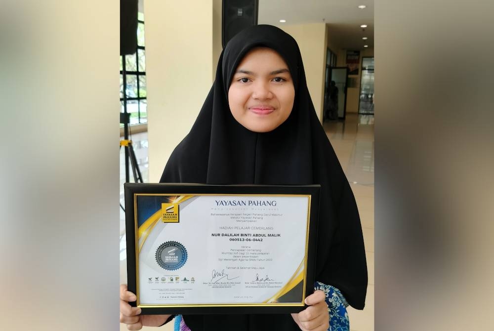 Nur Dalilah, penerima anugerah pelajar cemerlang Orang Asli apabila memperoleh keputusan cemerlang mumtaz sofi bagi 10 mata pelajaran pada peperiksaan Sijil Menengah Agama (SMA) 2022.