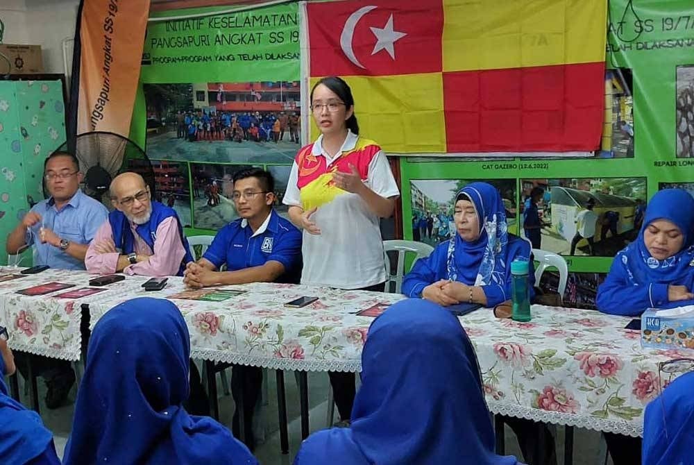 Michelle ketika mengadakan pertemuan dengan UMNO Subang pada Rabu lalu.