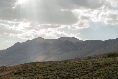 Suhu dijangka mencecah 51C (123.8F) di beberapa bandar di selatan Iran. - Foto hiasan