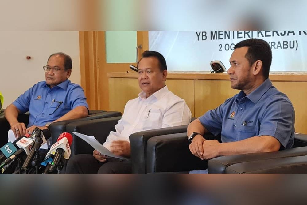 Nanta pada sidang akhbar di Ibu Pejabat Maju Expressway Sdn Bhd, Lebuhraya MEX di sini pada Rabu.