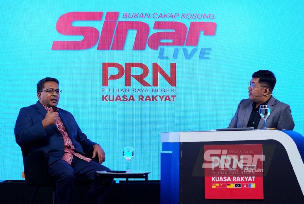 Hasnal Rezua Merican (kanan) ketika dalam Sinar Live bertajuk Tiga Penjuru: Cabaran Undi Berpecah yang dihoskan oleh Nurul Riduan Nor Ashaha pada Rabu. Foto Sinar Harian / MOHD HALIM ABDUL WAHID.