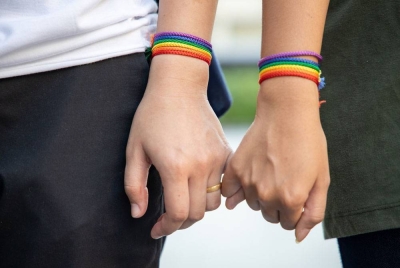 Kerajaan perlu bertegas dengan tidak memberi ruang kompromi kepada golongan lesbian, gay, biseksual dan transgender (LGBT) untuk melakukan perbuatan bertentangan dengan ajaran Islam serta norma masyarakat atas nama kebebasan dan hak asasi manusia. - Gambar hiasan 