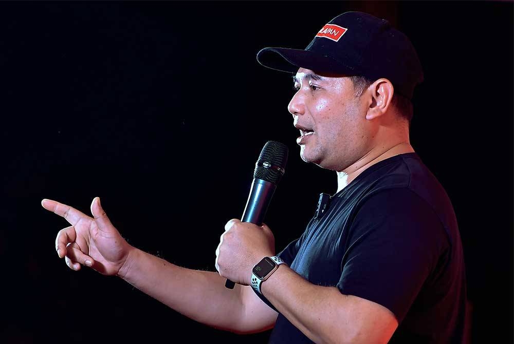Rafizi ketika berucap pada Jelajah Madani DUN N.49 Sungai Kandis di Kampung Johan Setia pada malam Rabu. - Foto: Bernama