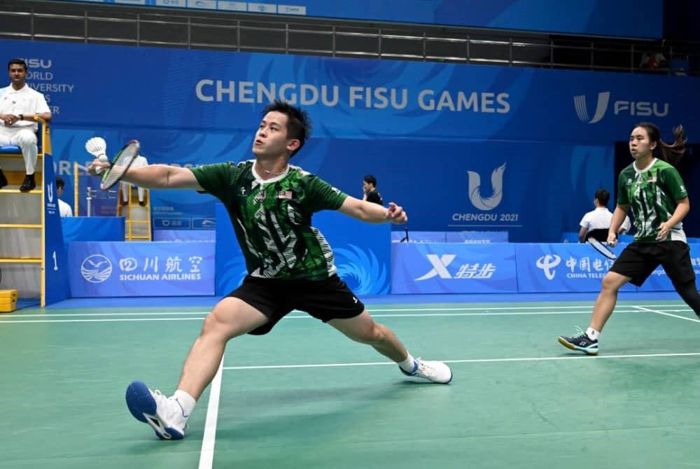 Antara pemain badminton negara yang mengalas cabaran dalam acara beregu campuran di Universiade Chengdu.