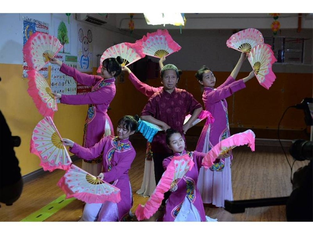 Kit Yaw menyarankan agar anak muda perlu membuat kajian tentang industri seni atau kehendak komuniti dan penonton.