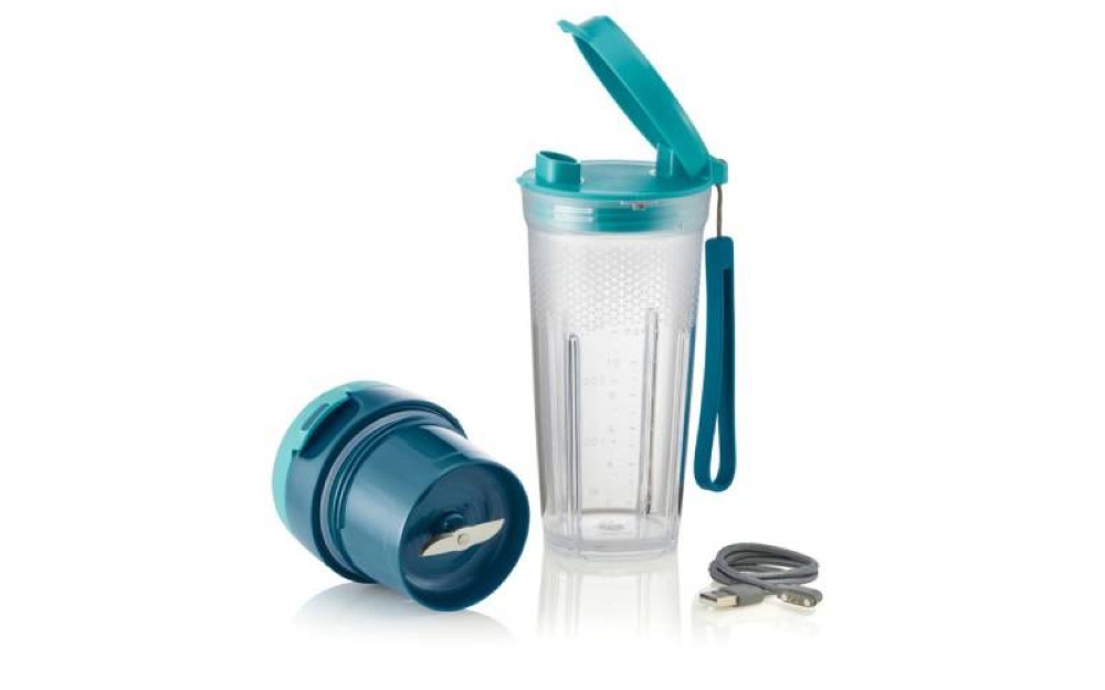 Produk pengisar mudah alih Tupperware yang baharu dilancarkan di Malaysia.