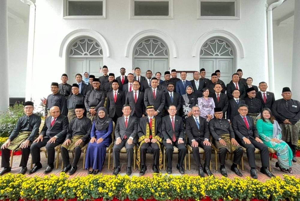 Majlis Angkat Sumpah 40 ADUN di Bangunan DUN diadakan pada Selasa.