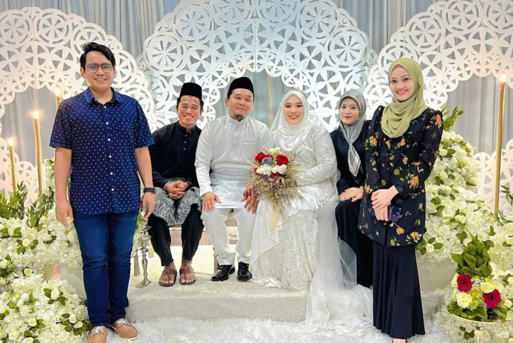 Sekitar majlis pernikahan Ika.