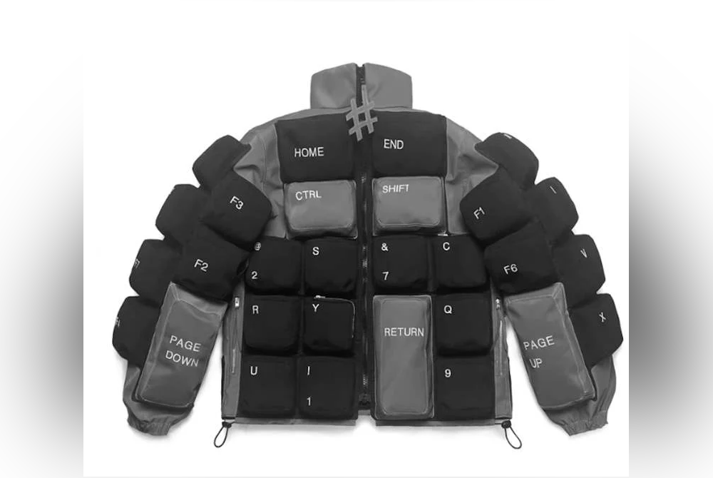 Jaket rekaan Liminal Work berbentuk keyboard yang dijual sejak bulan lalu. - Agensi