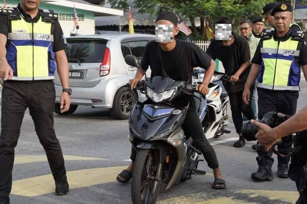 Operasi Khas Motosikal menumpukan beberapa lokasi tumpuan di seluruh negara sejak Jumaat.
