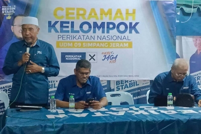 Idris ketika berucap dalam Ceramah Kelompok Perikatan Nasional di UDM 09 Kampung Jeram, Bakri, Muar pada malam Isnin.